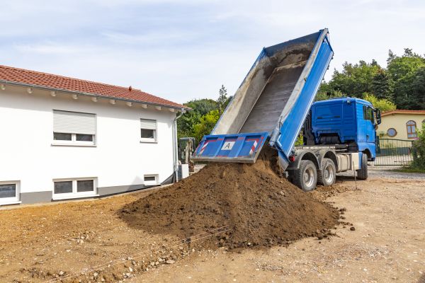 Garden Dirt Delivery in Goodyear