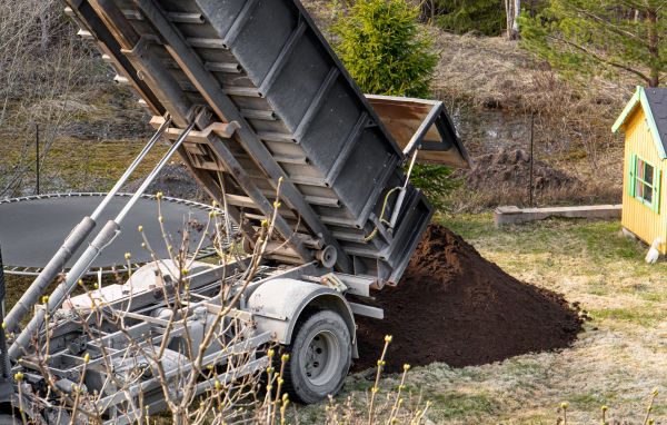 Yard Soil Delivery in Goodyear